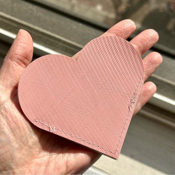 Diamond Art HEART 12 Corner Bookmark, Colorful, Sparkly (BLUE, PINK, GOLD) - Picture 4 of 15